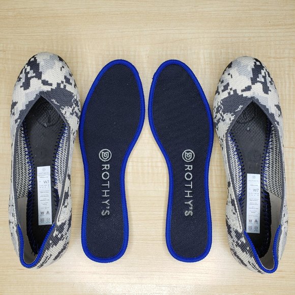 Rothys The Flat Size 7 Ash Camo Round Toe Retired 37.5 EU Gray Cream Com… - Picture 7 of 8